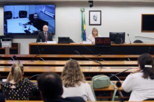 Especialistas apontam falta de verbas para tratamento de câncer em 2023