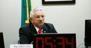 Comissão aprova projeto que aumenta multa para quem falsificar documento de trânsito