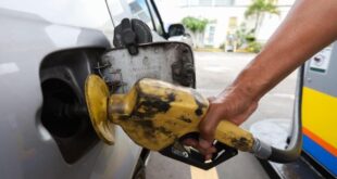 Gasolina sobe pela terceira semana seguida nos postos, diz ANP
