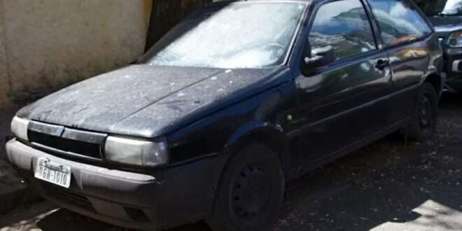 Como bandidos têm transformado carros abandonados em depósitos de drogas