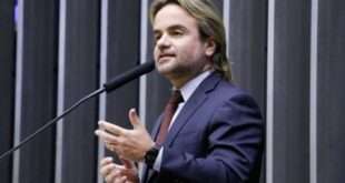 Proposta obriga concessionárias a financiar projetos de uso seguro de energia