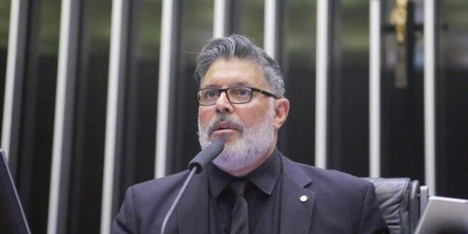 Projeto cria programa de apoio psicológico às mães e pais de pessoas transgêneros