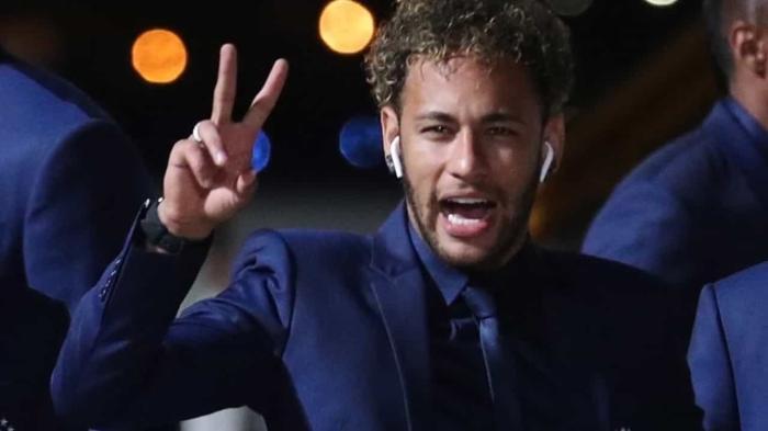 Às vésperas da Copa do Mundo, Neymar alcança o top 10 da Chuteira de Ouro 3 Às vésperas da Copa do Mundo, Neymar alcança o top 10 da Chuteira de Ouro