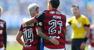 Coritiba vence Flamengo e se livra do rebaixamento no Brasileirão