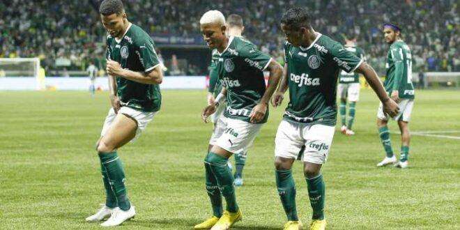 Palmeiras festeja título brasileiro com goleada, show de Rony e brilho de Endrick