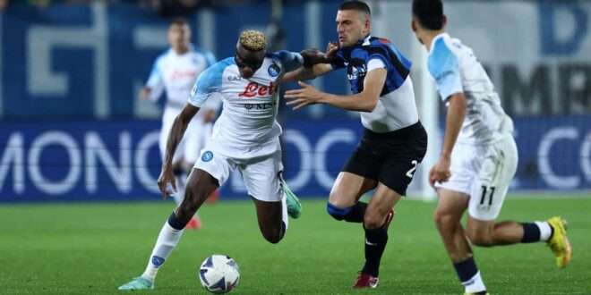 Napoli bate Atalanta de virada e amplia folga na liderança do Campeonato Italiano