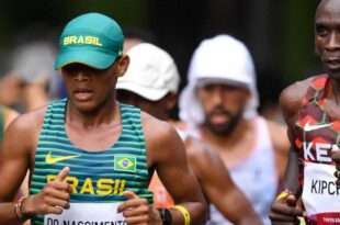 Brasileiro desmaia na maratona de Nova York após liderar