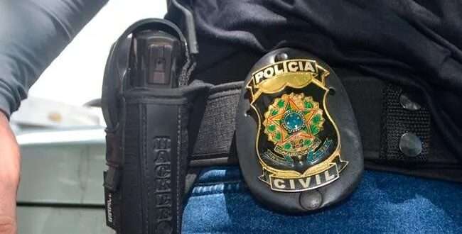 A Polícia Civil captura criminoso armado em Sena Madureira