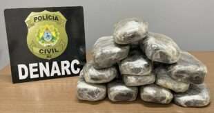 Após denúncia anônima, polícia apreende 12 kg de cocaína em ônibus que saiu de Cruzeiro do Sul