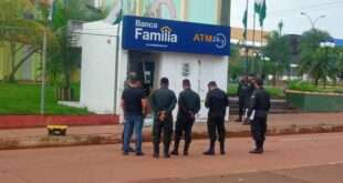 Bandidos explodem caixa eletrônico com dinamite em Cobija