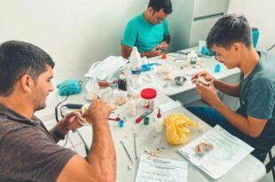 Porto Walter inicia distribuição de próteses dentárias para ribeirinhos fruto de emenda do deputado Gonzaga