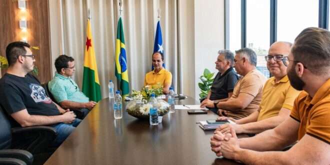 Deputado Gonzaga se reúne com Zequinha e anuncia novas parcerias com Cruzeiro do Sul