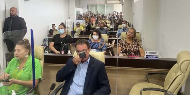 Lojistas reclamam de terceirização do Shopping Popular de Rio Branco