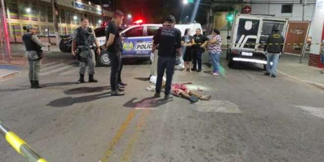 Morador de rua morre atropelado por caçamba na Capital do Acre