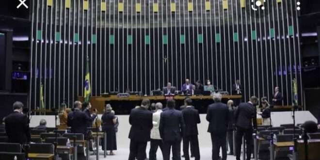 Emendas de bancada e comissões ao Orçamento ultrapassam R$ 234 bilhões
