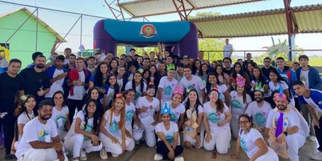 Universitários realizam seminário sobre proliferação e prevenção de parasitas