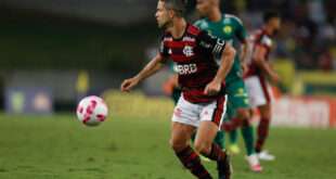 Flamengo perde para o Avaí em tarde de despedidas de "Diegos" no Maracanã