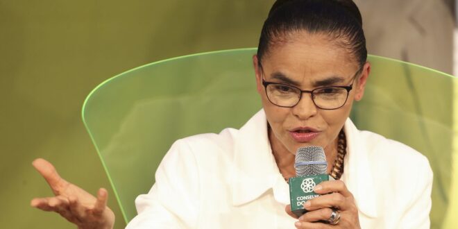 'Não operamos no campo da chantagem', diz Marina Silva