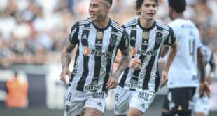 Corinthians se despede do Brasileirão com derrota; Atlético-MG vai à Libertadores