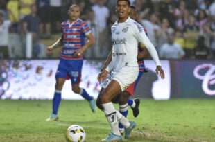 Santos perde na Vila Belmiro e Fortaleza garante vaga na Libertadores