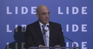 Democracia foi atacada no Brasil, mas sobreviveu, diz Moraes em Nova York