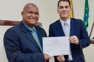 Pastor com mandado de prisão por estupro já recebeu Título de Cidadão Sena Madureirense