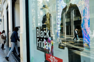 Cartilha alerta consumidores para promoções no Black Friday