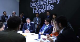  Gladson se reúne com representantes do governo americano e propõe projeto para ampliar o desenvolvimento sustentável