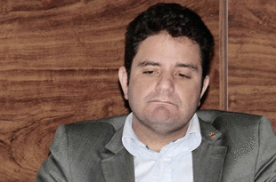 Gladson suspende atividades governamentais para auxiliar no funeral de seu primo