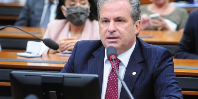 Comissão aprova direito do autor de obra intelectual de se opor a paródia com fins político-partidários