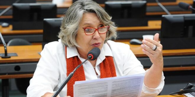 Comissão aprova guarda permanente pelo Estado de arquivos produzidos durante ditadura