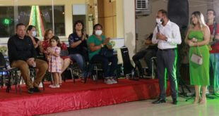 Acender das Luzes de Natal é realizado na Fundhacre