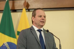 Em última sessão do ano, Longo agradece deputados e Gladson por trabalho intenso e boa relação