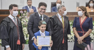Governador Gladson Cameli e vice-governadora eleita Mailza Gomes são diplomados pelo Tribunal Regional Eleitoral