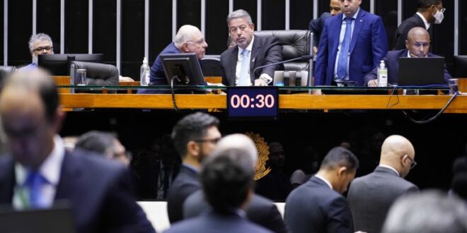Câmara aprova projeto de combate à violência nas escolas