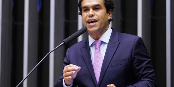 Câmara aprova projeto que prorroga subsídios para microgeração de energia solar