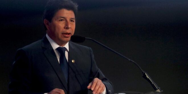 Urgente: presidente do Peru dissolve o Congresso e decreta governo de exceção