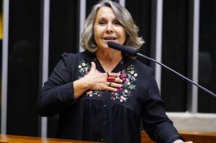 Comissão aprova ouvidoria obrigatória em órgãos públicos e entidade privada com recurso público