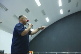 Saúde promove capacitação em abordagem lúdica aos profissionais do Hospital da Criança