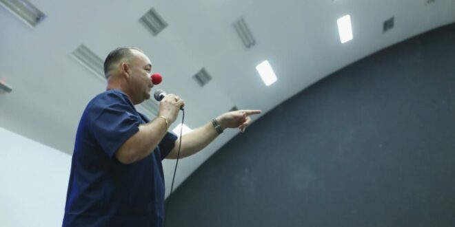 Saúde promove capacitação em abordagem lúdica aos profissionais do Hospital da Criança