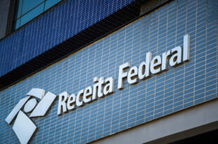 Auditores fiscais denunciam no exterior o desmonte da Receita