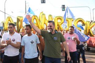 Alan Rick recebe ordem de despejo de apartamento em Brasília