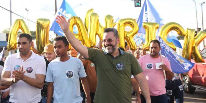 Alan Rick recebe ordem de despejo de apartamento em Brasília