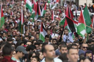 Causa palestina ganha força entre árabes na Copa do Qatar