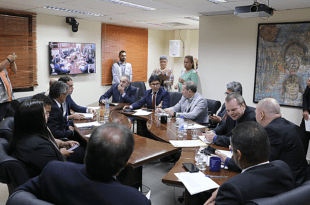 Deputados impedem aumento do ICMS no Acre