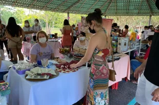 Feira Natalina do Coletivo Elas Fazem Acontecer nesta quinta e sexta-feira