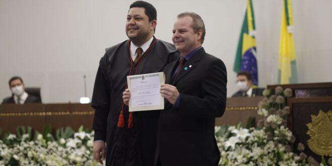Deputado eleito, Pedro Longo é diplomado no TRE e avança para segundo mandato