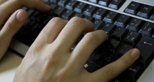 Acre, polícia identifica mulher que usava perfil fake para expor vida íntima de adolescentes