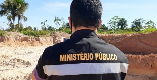 Prefeitura de Tarauacá não tinha licença para extrair barro onde criança morreu soterrada