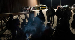 Suprema Corte dos EUA decide a favor de medida que permite expulsar imigrantes